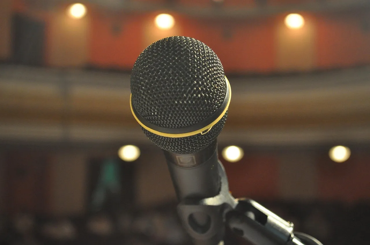 mic, microphone, stage, audio, sound, sing, speech, concert, performance, live, speech, speech, speech, speech, speech. How to catch weak speech analysis in about a minute