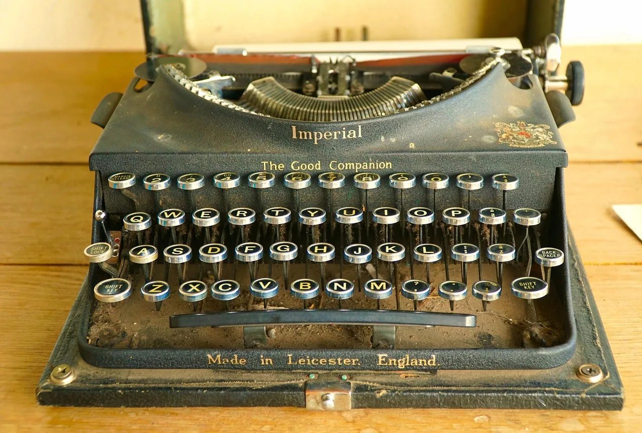 typewriter, imperial typewriter, good companion typewriter, typing, typist, keyboard, retro, vintage, antique, keys, old, office, buttons, literature, british, qwerty, letters, story, typewrite, typescript, writer, typewriter, imperial typewriter, imperial typewriter, imperial typewriter, imperial typewriter, imperial typewriter, typist, typist, typist, qwerty, qwerty, qwerty. Short war and peace speeches: forms and authorship